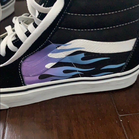 vans blue flames